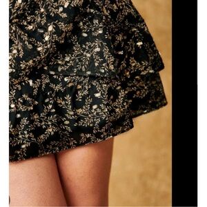 Sézane Black Floral Ruffle Skirt – Size 38